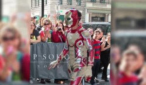 Jaden Smith porte un costume d'Iron Man pour une sortie avec Kylie Jenner