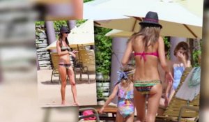 Alessandra Ambrosio dévoile son corps musclé en bikini au Brésil