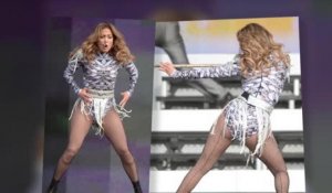 Jennifer Lopez dévoile son derrière dans un juste-au-corps moulant
