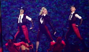Madonna fait une mauvaise chute aux Brit Awards