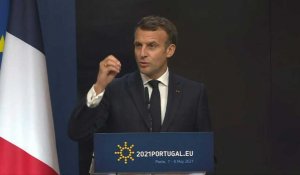 Macron au Sommet de Porto : il faut "lever les interdictions à l'export" de vaccins