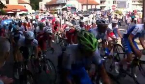 Tour de l'Avenir 2014 - Le peloton rentre dans Brioude