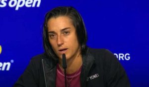 US Open 2022 - Caroline Garcia : "Ons Jabeur a fait un match solide et moi j'ai été moins efficace donc ça fait un match difficile. C'est une demi-finale de Grand Chelem"