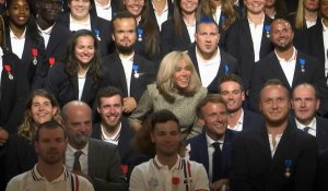 Macron aux médaillés de Tokyo : "mettre les bouchées doubles" pour les JO de Paris 2024