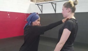 Roubaix: Sabrina Maroufi, coach de savate-boxe française donne des techniques de self-defense