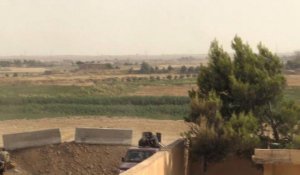 A Hassaké, soldats syriens et combattants kurdes font front commun face à l'EI