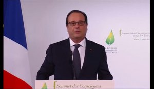 Au «Sommet des consciences», Hollande rappelle la nécessité d'un accord sur le climat