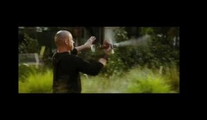 THE LAST WITCH HUNTER - Official Trailer (VO BIL)