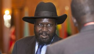 Le président et les rebelles sud-soudanais signent un fragile accord de paix