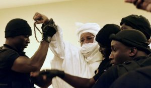 "À bas le colonialisme !" : Hissène Habré récuse de nouveau le tribunal de Dakar