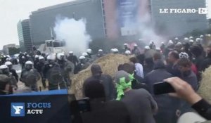 Violent face-à-face entre les agriculteurs et la police à Bruxelles