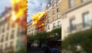 Explosion spectaculaire d'un immeuble à Levallois-Perret