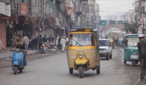 Pakistan : un an après l'attentat de Peshawar, les survivants restent traumatisés