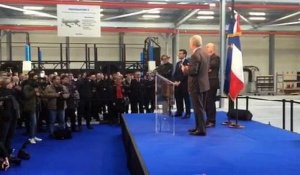 Vincent Bolloré inaugure une nouvelle usine de bus électriques dans le Finistère