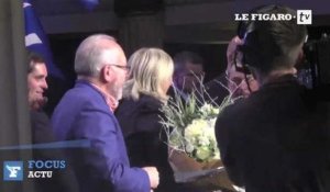 En pleine campagne dans le Nord, Le Pen s'offre un meeting national
