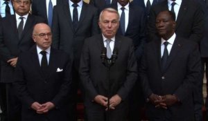 Côté d'Ivoire: Ayrault et Cazeneuve en visite après l'attentat