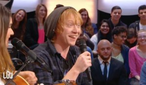Harry Potter : Rupert Grint mis au défi de chanter du Ed Sheeran sur le plateau du Grand Journal (VIDÉO)