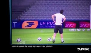 Euro 2016 : Joachim Löw, l'entraîneur de l'Allemagne, se gratte encore les fesses et sent ses doigts (Vidéo)