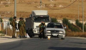 Des soldats israéliens bloquent l'accès à Yatta