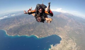 Parachutisme : sauter à 4.000 mètres en Corse