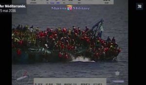 La marine italienne diffuse les images du chavirement d'un navire transportant plus de 500 migrants