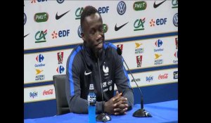 Euro2016 - Bleus, conférence de presse: Bacary Sagna