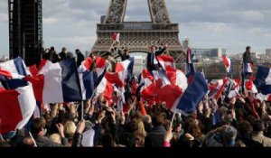 Au Trocadéro, un meeting de la dernière chance pour Fillon