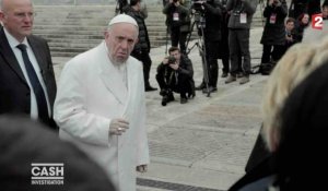Cash Investigation : Élise Lucet interpelle le pape François sur la pédophilie