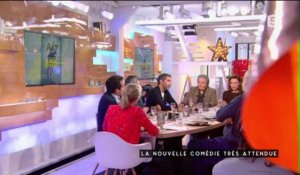 "C à Vous" : Patrick Cohen provoque un grand malaise avec une blague sur les Roms (Vidéo)