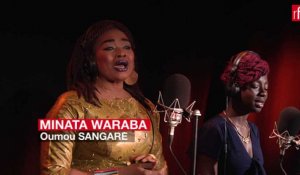 Oumou Sangaré interprète "Minata waraba" dans Couleurs Tropicales @RFI