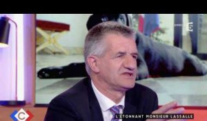 Jean Lassalle déclenche un fou rire général ! - ZAPPING ACTU DU 20/04/2017