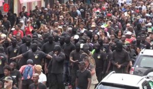 Manifestation historique en Guyane pour la "journée morte"