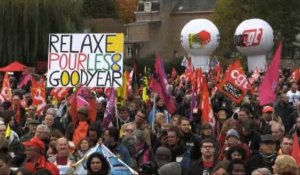 Procès des ex-Goodyear: des milliers de manifestants à Amiens