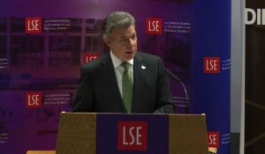 A Londres, Santos dit vouloir un nouvel accord avec les Farcs