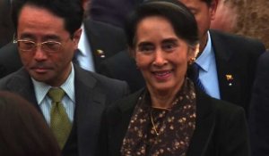 Birmanie: Suu Kyi promet une enquête sur les violences à l'ouest