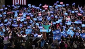 Etats-Unis: Clinton dans l'Ohio, Trump dans l'Iowa