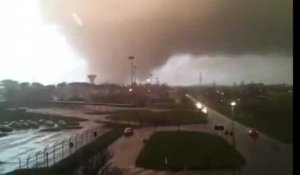 Une tornade fait deux morts au nord de Rome