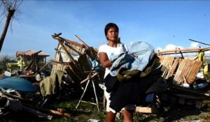 Les survivants du typhon Haima en attente d'aide humanitaire