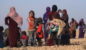 Syrie: des civils fuient la violence au nord de Raqa