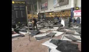 Bruxelles : images des dégâts provoqués par deux explosions dans l'aéroport de Zaventem