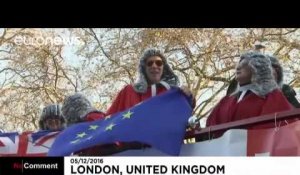 Manifestation pro et anti-Brexit devant la Cour suprême britannique