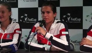 Fed Cup 2016 - Amélie Mauresmo : "La demie de Fed Cup contre les Pays-Bas ? Allez la jouer à Papeete au soleil non ?"