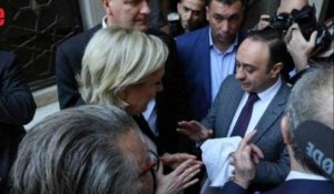 Liban: Marine Le Pen refuse de porter le voile chez un mufti