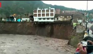 Pérou: un hôtel s'effondre à cause de la montée des eaux