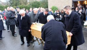 "Et Maintenant" joué façon fantaisie aux funérailles de Daniel Poelaert à la sortie du funérarium