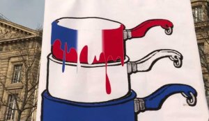 Paris: manifestation contre les "casseroles" des élus