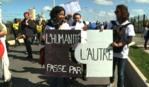 Calais: entre 2.000 et 3.000 personnes en soutien aux migrants