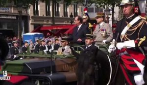 Hollande sifflé lors du défilé du 14 juillet