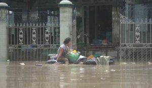 Birmanie : le pays sous l'eau, 200.000 déplacés