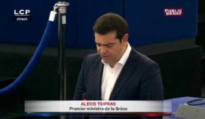 Le premier ministre grec Alexis Tsipras s'exprime devant le Parlement européen
